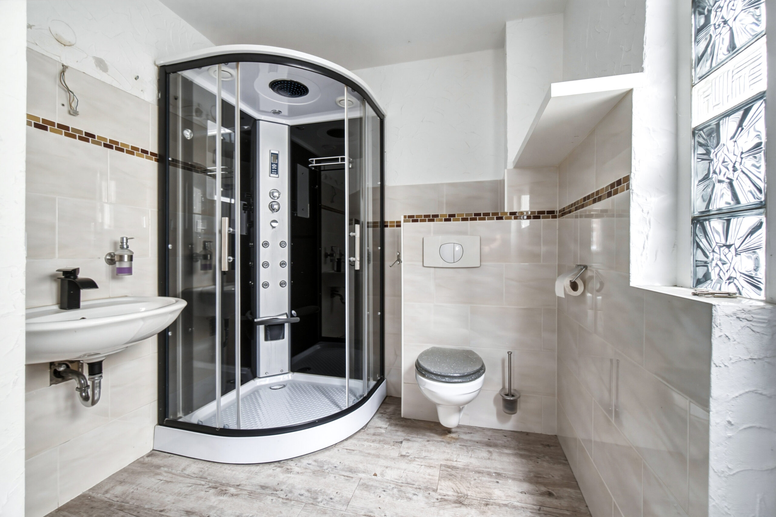 Badezimmer EG Vorne