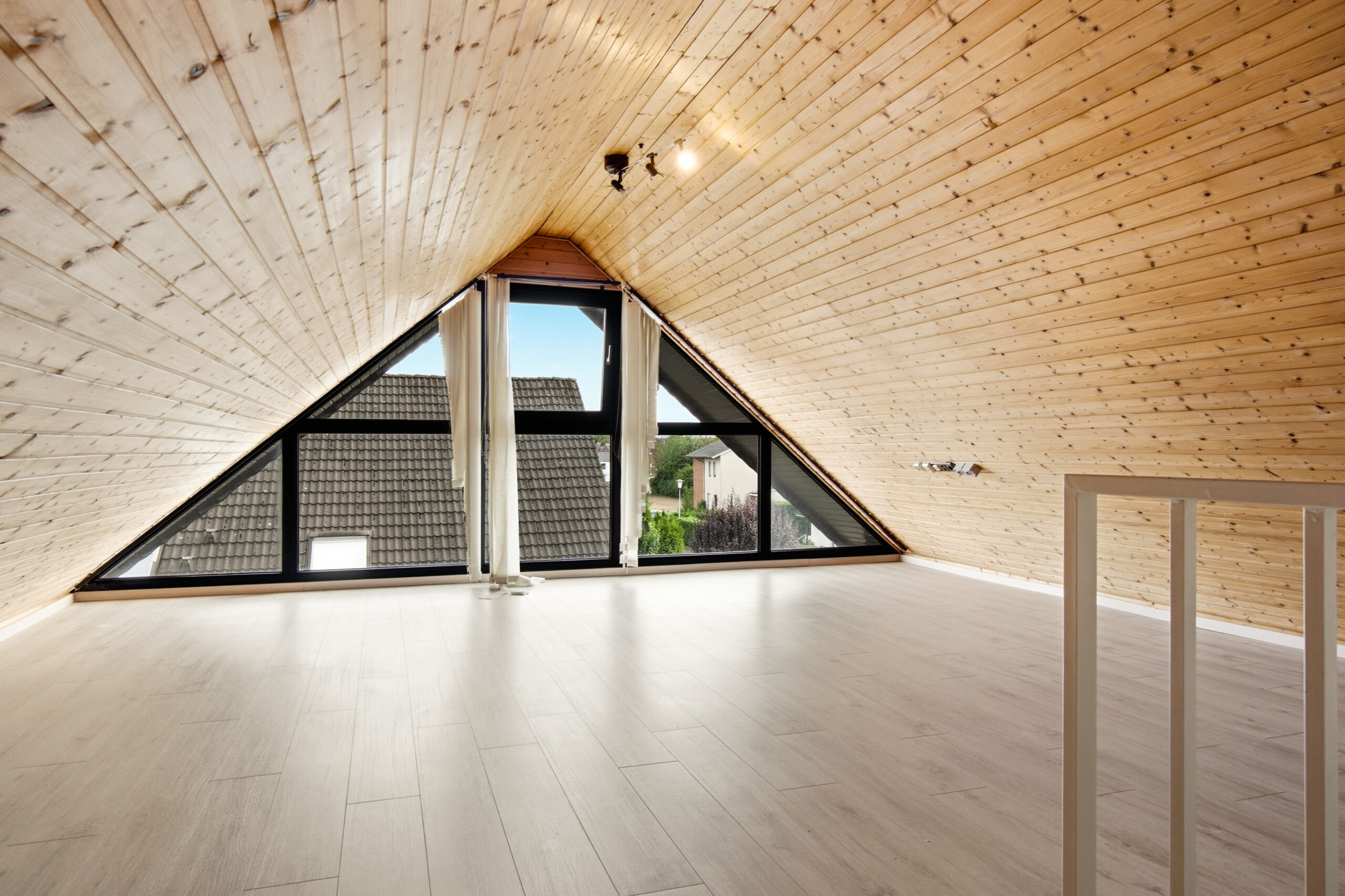 Spitzboden Eigentumswohnung Herford Wohnzimmer
